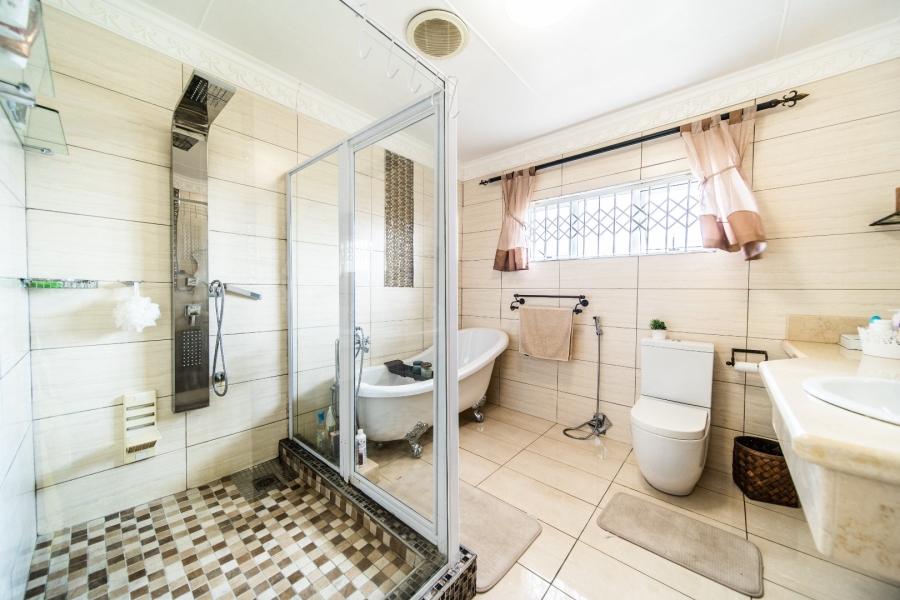 4 Bedroom Property for Sale in Braelyn Heights Eastern Cape